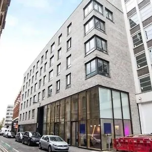  Apartment Luxury Let @ United Kingdom